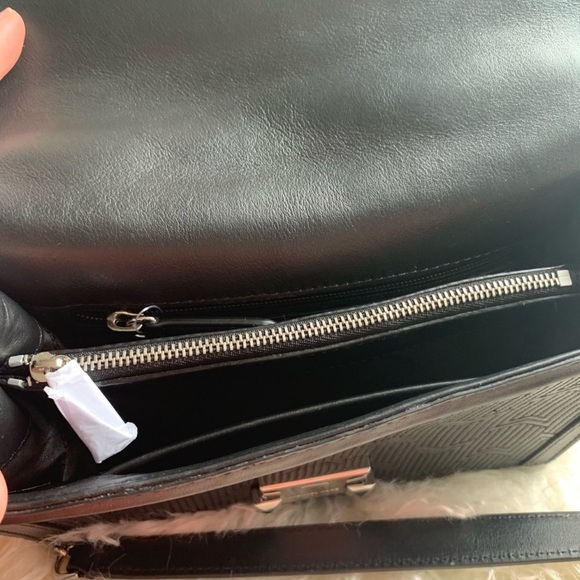 Black Leather Michael Kors Cross Body Bag Whitney - Picture 3 of 5